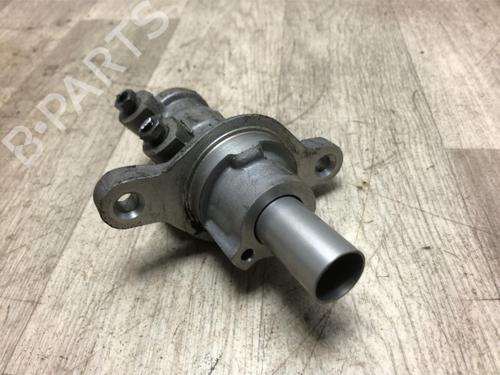 Used Brake master cylinder FIAT PUNTO EVO (199_) 1.3 D Multijet (199AXC1A, 199BXC1A, 199AXT1A, 199BXT1A) (75 hp) 23109718