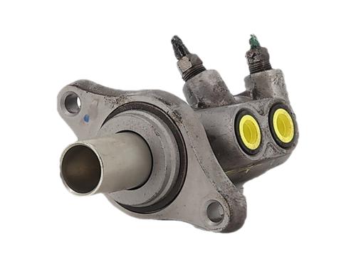 Used Brake master cylinder Brake master cylinder 39403932 39403932