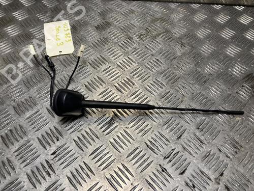 Antenne/Base MITSUBISHI MIRAGE / SPACE STAR VI Hatchback (A0_A) 1.2 (71 hp) 32349926