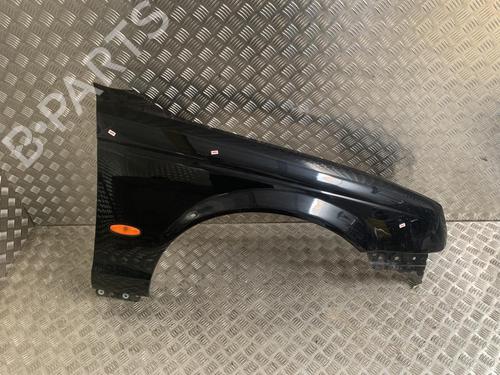 Guarda-lamas direito JAGUAR S-TYPE II (X200) 2.7 D (207 hp) 31197341