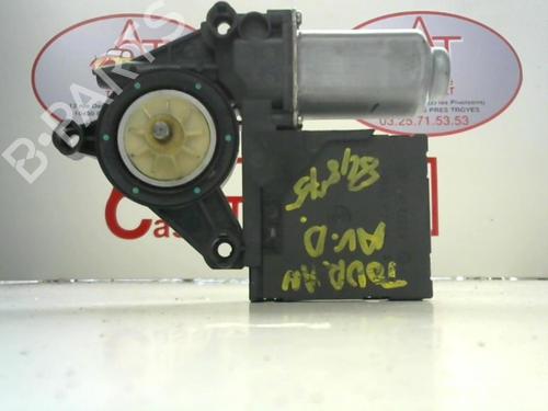 Portierruitmotor rechtsvoor Portierruitmotor rechtsvoor VW TOURAN (1T1, 1T2) 2.0 TDI 16V (140 hp) 36100814 36100814