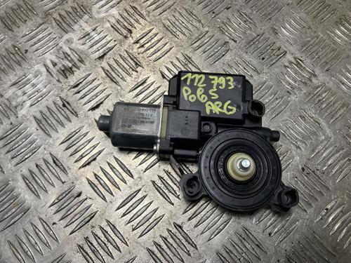 Rudehejsemotor bagstkærm venstre Rudehejsemotor bagstkærm venstre VW POLO V (6R1, 6C1) 1.6 TDI (90 hp) 33748322 33748322