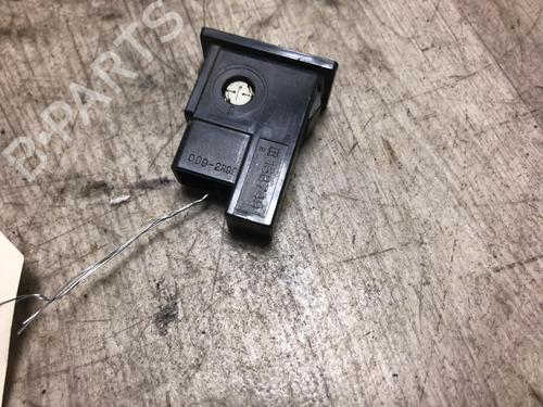 Used Switch Switch TOYOTA LAND CRUISER 90 (_J9_) 3.0 TD (KZJ90_, KZJ95_, KZJ90R, KZJ95R, KZJ90W, KZJ95W) (125 hp) 20619904 20619904