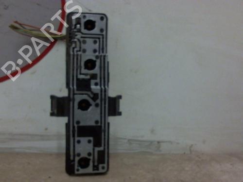 Éclairage de plaque d'immatriculation CITROËN XSARA PICASSO (N68) 2.0 HDi (90 hp) 13290690