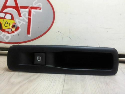 Used Right front window switch RENAULT SCÉNIC III (JZ0/1_) 1.9 dCi (JZ0J, JZ1J, JZ1K, JZ1S) (131 hp) 13225382