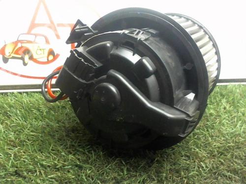 Heater blower motor PEUGEOT 208 I (CA_, CC_) 1.6 HDi | BP15786079M62