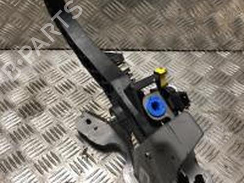 Used Clutch pedal RENAULT SCÉNIC III (JZ0/1_) 1.5 dCi (110 hp) 31021870