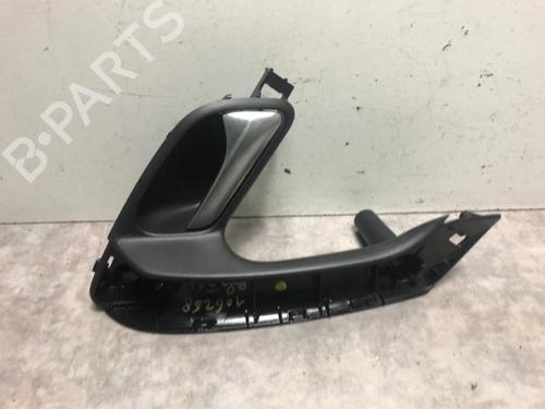Høyre foran invendig håndtak VW POLO V (6R1, 6C1) 1.2 TSI 16V (90 hp) 20616678