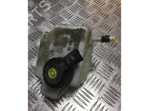 Brake fluid reservoir VW GOLF VI (5K1) 1.6 TDI | BP25880862M118 