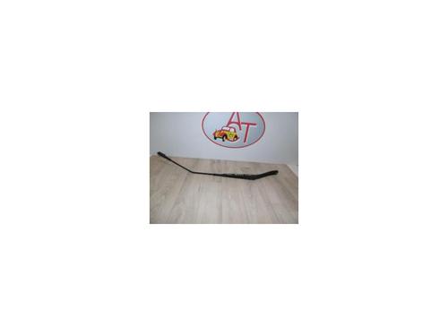 Used Front windshield wiper arm ALFA ROMEO MITO (955_) 1.3 MultiJet (955AXH1B, 955AXT1A) (90 hp) 20632289