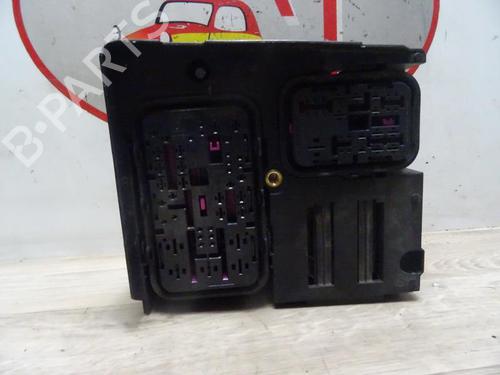 Used Fuse box VW GOLF V (1K1) 2.0 TDI 16V (140 hp) 28334120