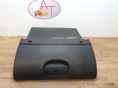 Used Glove box OPEL TIGRA (S93) 1.4 16V (F07) (90 hp) 13226432