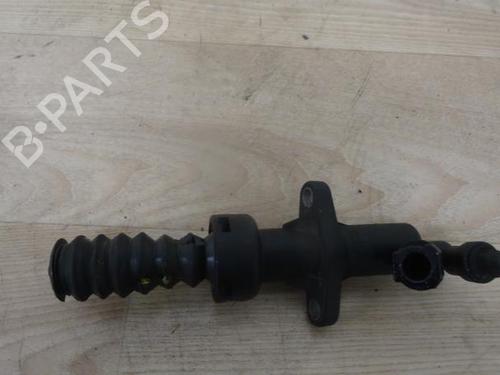 Used Clutch slave cylinder CITROËN C5 III (RD_) 2.0 HDi (RDRHD8, RDRHDJ, RDRHR8, RDRHRJ) (136 hp) 13131922