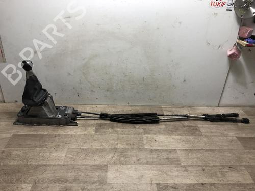 Used Gear lever VW TOURAN (1T1, 1T2) 1.9 TDI (105 hp) 23871813