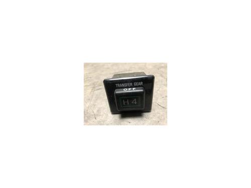 Used Switch TOYOTA LAND CRUISER 90 (_J9_) 3.0 TD (KZJ90_, KZJ95_, KZJ90R, KZJ95R, KZJ90W, KZJ95W) (125 hp) 19940427