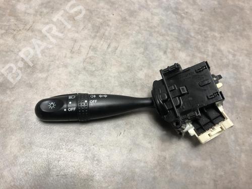 Used Switch SUZUKI GRAND VITARA II (JT, TE, TD) 1.9 DDiS All-wheel Drive (JT419, TD44, JB419WD, JB419XD,... (129 hp) 20617140