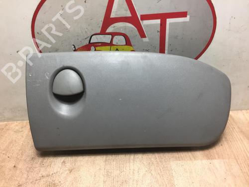 Used Glove box FIAT DOBLO Box Body/MPV (223_) 1.9 JTD (105 hp) 23067791