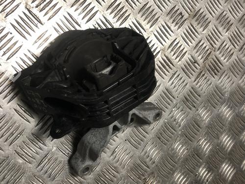 Used Engine mount PEUGEOT 2008 II (UD_, US_, UY_, UJ_, UR_, UC_) 1.2 PureTech 130 (USHNS, URHNS) (130 hp) 32480875