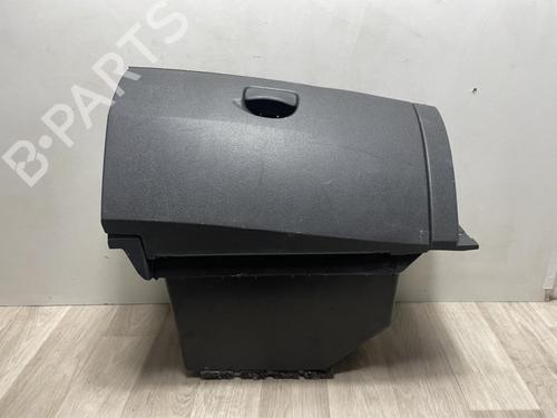 Used Glove box RENAULT CLIO III (BR0/1, CR0/1) 1.5 dCi (75 hp) 13260341