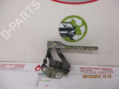 Used Hinge/Door check strap VW PASSAT B6 (3C2) 2.0 TDI 16V (140 hp) 23067675