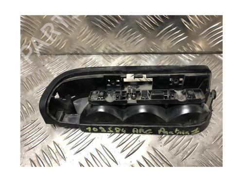 Third brake light PEUGEOT PARTNER Box Body/MPV (5_, G_) 1.6 HDi 75 | BP23567923L11 