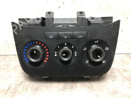 Used Climate control FIAT PUNTO EVO (199_) 1.3 D Multijet (199AXC1A, 199BXC1A, 199AXT1A, 199BXT1A) (75 hp) 23109692