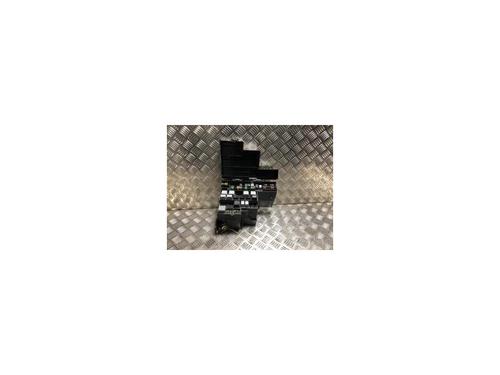 Used Fuse box JAGUAR S-TYPE II (X200) 2.7 D (207 hp) 25991265