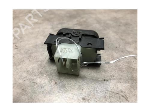 Switch MERCEDES-BENZ E-CLASS (W210) E 200 CDI (210.007) | BP20621689I30 