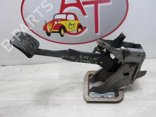 Used Break pedal NISSAN X-TRAIL I (T30) 2.2 Di 4x4 (114 hp) 12973640
