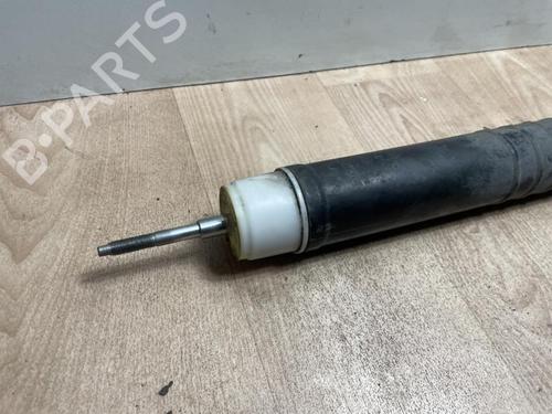 Used Right rear shock absorber RENAULT CAPTUR I (J5_, H5_) 1.5 dCi 90 (J5N4, J5M5, J5MW, J5M6, J5AL, J5AJ) (90 hp) 13223486