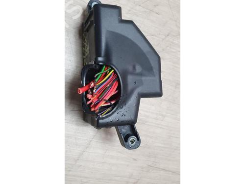 Fuse box SKODA OCTAVIA II Combi (1Z5) 1.6 TDI | BP12972144E1