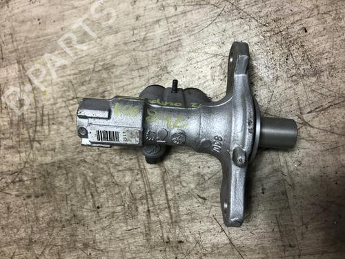 Brake master cylinder DACIA SANDERO II TCe 90 (B8M1, B8MA, B8AC) | BP20617591M77