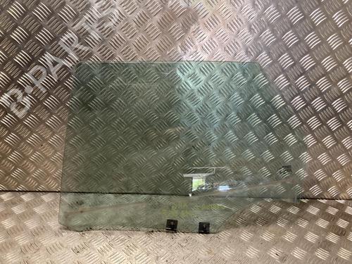 Vidro porta trás esquerda Vidro porta trás esquerda RENAULT CAPTUR I (J5_, H5_) 0.9 TCe 90 (90 hp) 36752017 36752017