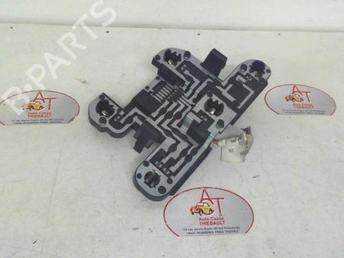 Luz matrícula RENAULT MEGANE I (BA0/1_) 1.4 16V (BA0D, BA1H, BA0W, BA10) (95 hp) 13128901