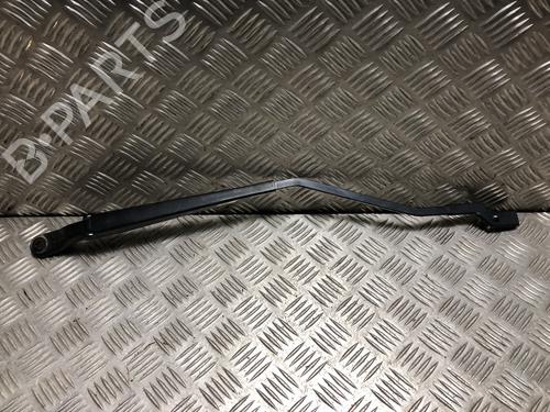 Used Front windshield wiper arm Front windshield wiper arm 38721789 38721789