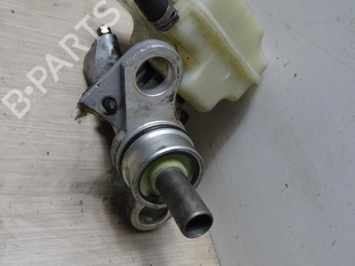 Used Brake master cylinder RENAULT MEGANE II Coupé-Cabriolet (EM0/1_) 1.9 dCi (131 hp) 13277098