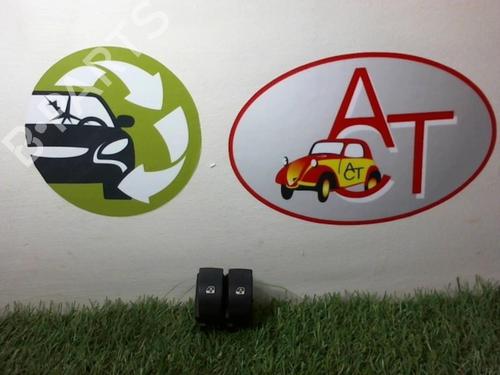 Used Left front window switch RENAULT MEGANE II Estate (KM0/1_) 1.9 dCi (KMRG, KM1G, KM0G, KM2C) (120 hp) 13035385
