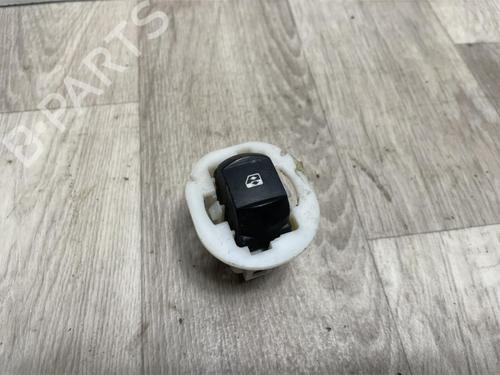 Used Right front window switch RENAULT CLIO III (BR0/1, CR0/1) 1.5 dCi (BR17, CR17) (86 hp) 23037631