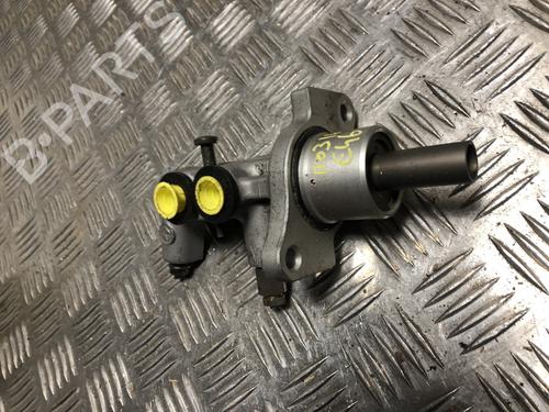 Brake master cylinder BMW 3 Coupe (E46) 323 Ci | BP31203837M77 - Image 2