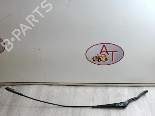 Used Front windshield wiper arm RENAULT KADJAR (HA_, HL_) 1.6 dCi 130 4x4 (HLA4) (130 hp) 20630664