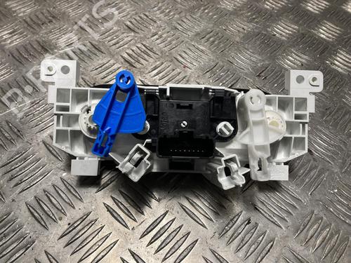 Climate control RENAULT TRAFIC III Van (FG_) 2.0 dCi 120 (FGMN) | BP31770355I5 - Image 2