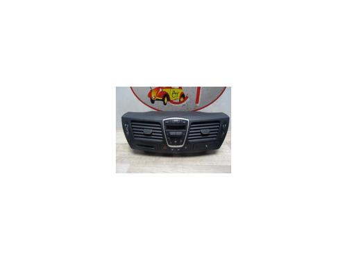 Used Air vent RENAULT LAGUNA III (BT0/1) 2.0 dCi (BT01, BT08, BT09, BT0E, BT0K, BT12, BT1C, BT1D,... (150 hp) 13283364
