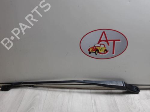 Used Front windshield wiper arm PEUGEOT 5008 (0U_, 0E_) 1.6 HDi (110 hp) 13275779