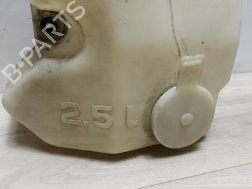 Used Windscreen washer tank BMW 3 (E36) 316 i (100 hp) 13268688