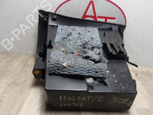 Used Glove box Glove box PEUGEOT 308 II (LB_, LP_, LW_, LH_, L3_) 1.5 BlueHDI 100 (102 hp) 13226665 13226665