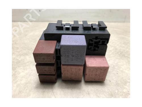 Fuse box RENAULT CLIO II (BB_, CB_) 1.2 16V (BB05, BB0W, BB11, BB27, BB2T, BB2U, BB2V, CB05,... | BP20614418E1 