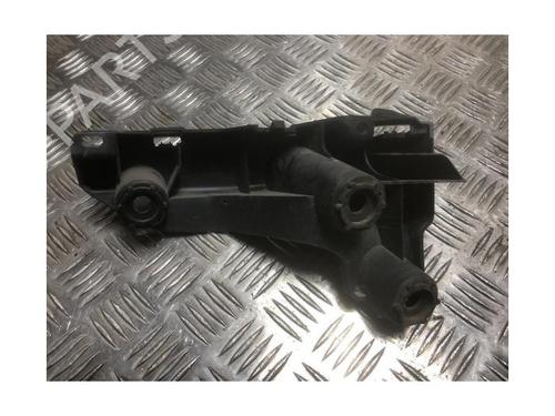 Rear bumper bracket PEUGEOT 308 II (LB_, LP_, LW_, LH_, L3_) 1.6 BlueHDi 120 | BP23951022C159
