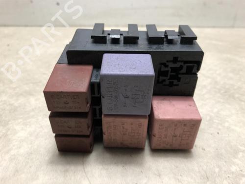 Used Fuse box RENAULT CLIO II (BB_, CB_) 1.2 16V (BB05, BB0W, BB11, BB27, BB2T, BB2U, BB2V, CB05,... (75 hp) 20614418