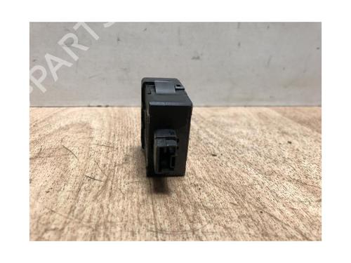 Switch PEUGEOT EXPERT Van (VF3A_, VF3U_, VF3X_) 2.0 HDi 120 | BP13037936I30 