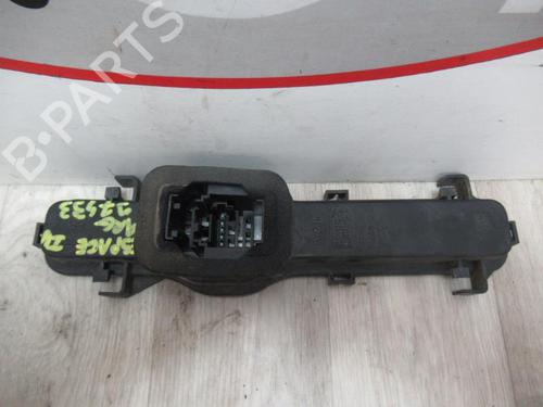 Used Licence plate light RENAULT ESPACE IV (JK0/1_) 2.0 dCi (JK01, JK02, JK1J, JK1K, JK1H) (150 hp) 13290550